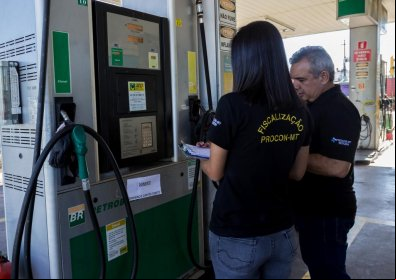 Preço dos combustíveis varia até R$ 1,58 por litro em postos de Cuiabá e VG