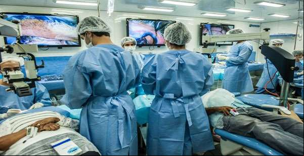 Justiça proíbe cirurgias de catarata fora de clínicas