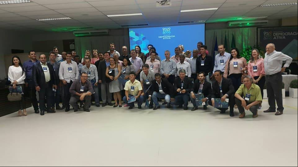 Representantes do poder executivo e legislativo de Colniza participam em Juína, do Programa Democracia Ativa, Gestão Eficaz e Consciência Cidadã do TCE-MT