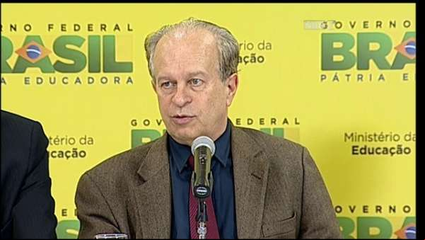 Fies terá reajuste com juros de 6,5% e mais 61,5 mil vagas no 2º semestre