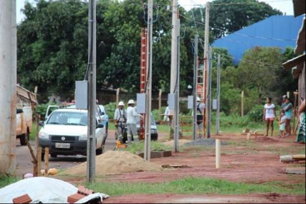 Câmara de Colniza aprova Projeto que proíbe o corte de energia elétrica nos finais de semana