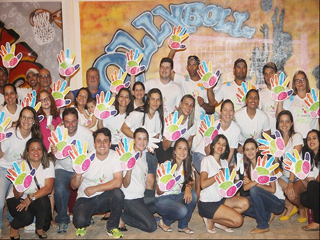 Sicredi de Colniza realiza ação do dia C