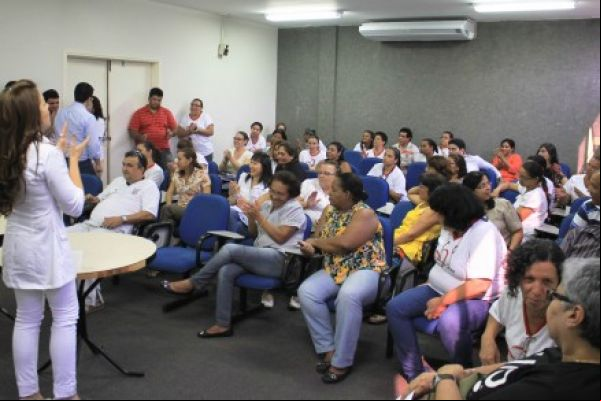 1.180 servidores ainda não concluíram o recadastramento