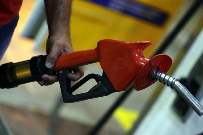 Preço da gasolina sobe pela 4ª semana e acumula alta de 3,5% em um mês