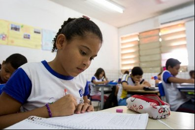 Aulas começam para 390 mil alunos em MT