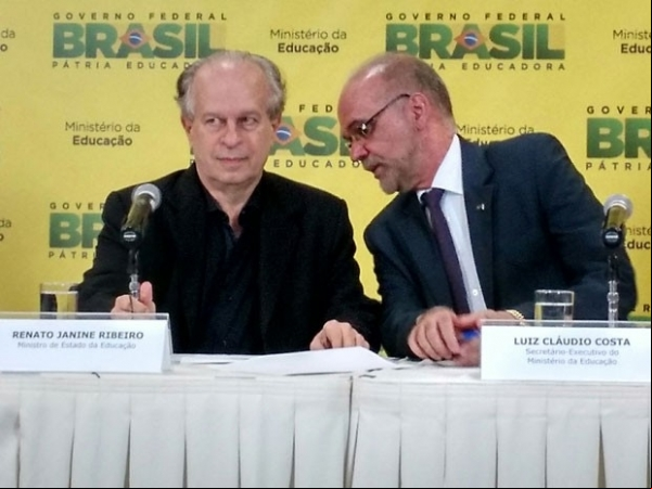 MEC diz que esgotou a verba para novos contratos do Fies em 2015