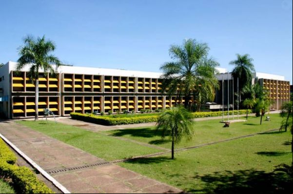 UFMT oferece 12 vagas para curso de mestrado em engenharia agrícola