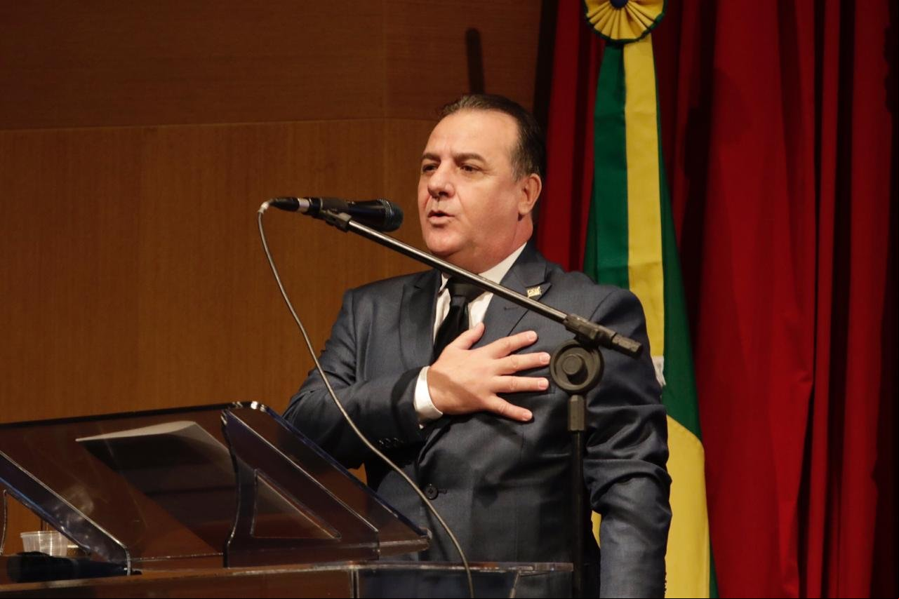Deputado Silvio Fávero morre em decorrência da covid